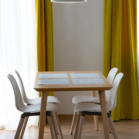 Apartament Next To Mall